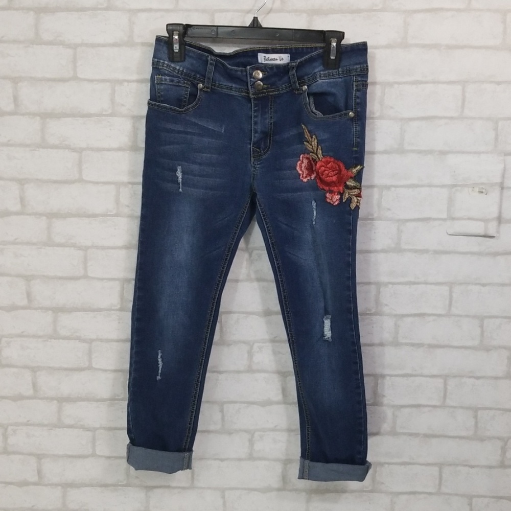 Between us floral  detail Jean's size 11 girls